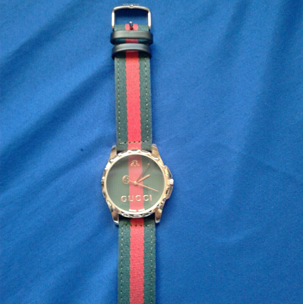 GUCCI G-Timeless Gold bezel Green and Red Colorway